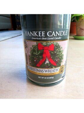 NEW Yankee Candle Holiday Garland 22oz Large Tumblers Candle Metal Lid Retired
